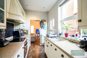 Photo 11- click for photo gallery